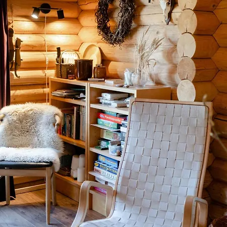 Casa de Férias Authentic Log House Amid Evergreens In Vendsyssel