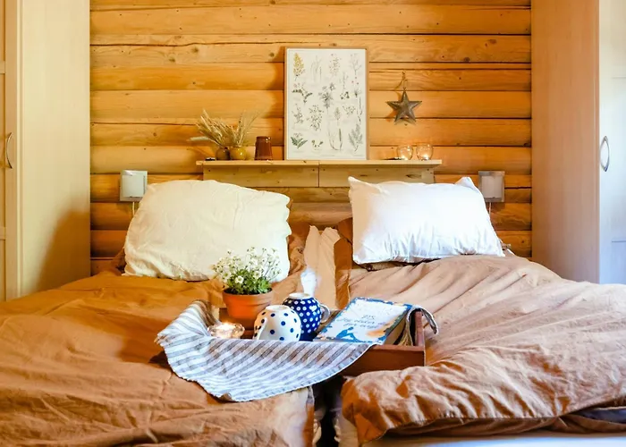 Дом отдыха Authentic Log House Amid Evergreens In Vendsyssel *
